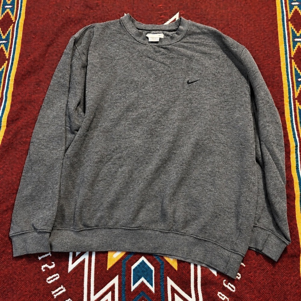 Nike Mens XXL Crewneck Sweatshirt Heather Charcoal Gray Embroidered Swoosh Logo